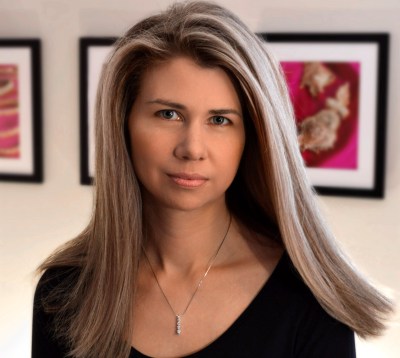 painted hands, Jennifer Zobair