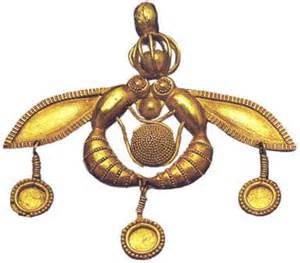 bee pendant