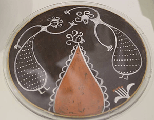 bee women dancing cropped