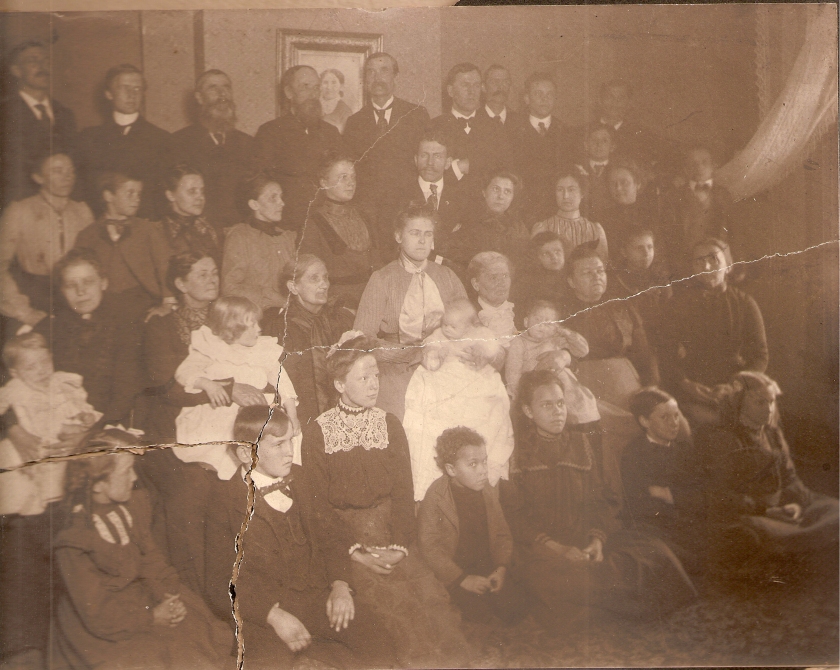 Mattson, Olson, Bergman, Zander families 1900