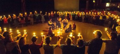 rmenian candle dance with Laura Shannon and musicians Kostantis Kourmadias & Nikolas Angelopoulos, at the 2015 Findhorn Festival of Sacred Dance, Music and Song, in the Universal Hall, Findhorn, Scotland. Photo by Hugo Klip.