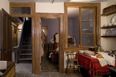 tenement-museum-irish-house-kitchen-and-bedroom