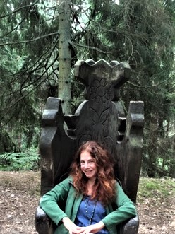 lithuania witch throne (2)